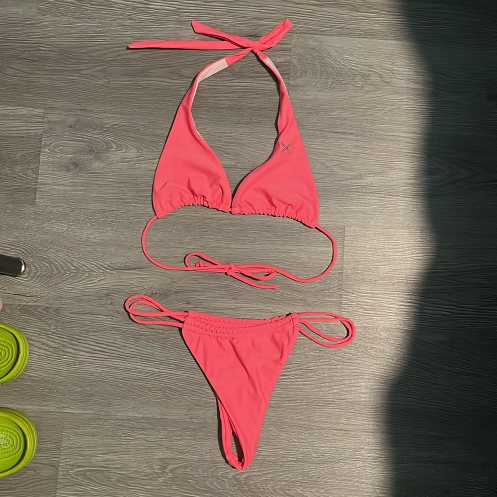 Boutine los angles bikini